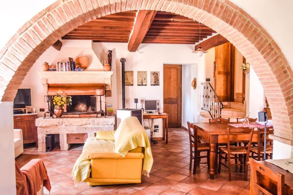 Agriturismo Podere Biancospino Piscina Privata Chianciano Terme Exteriér fotografie
